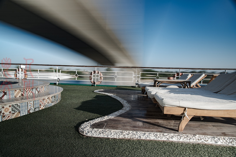 杨意明 掠过尼罗河之四